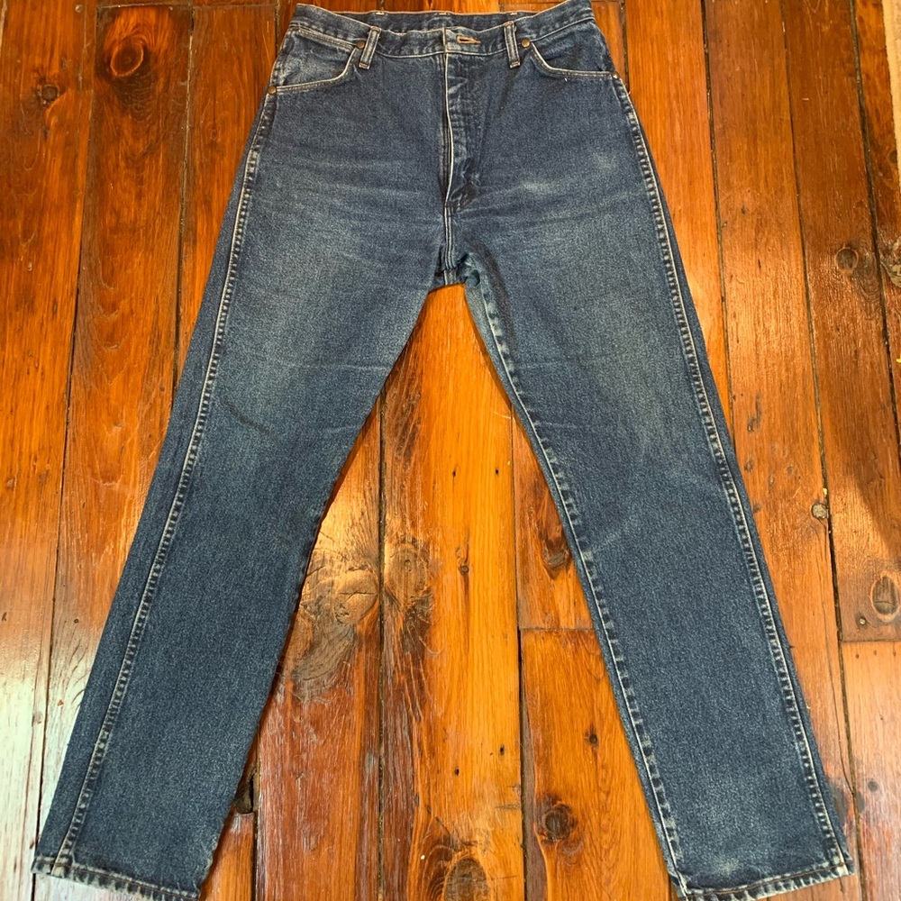 Women’s Wrangler Mom Jeans